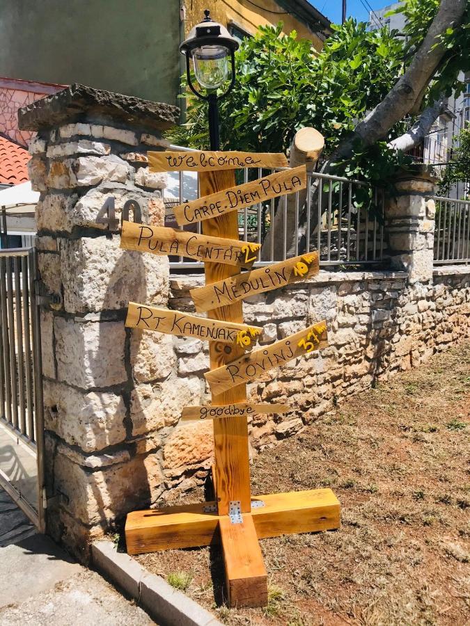 Holiday House Carpe Diem Pula Apartman Kültér fotó